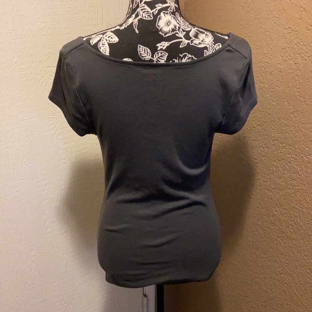 NWOT Express sexy basic tee - Picture 5 of 7